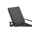 Fauteuil lounge en fonte d'aluminium gris avec assise tressée, réglable et équipé de roulettes pour un confort optimal. Entretien facile.