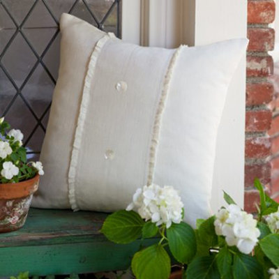 Hampton Linen Throw Pillow