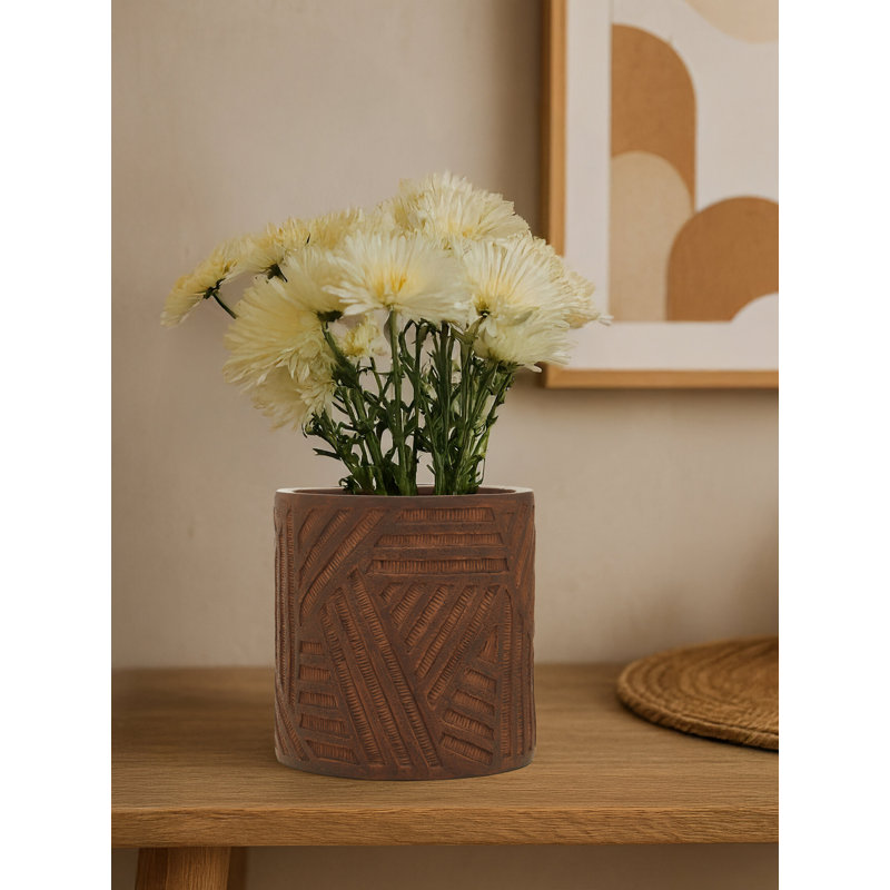 Dedria Pot Planter