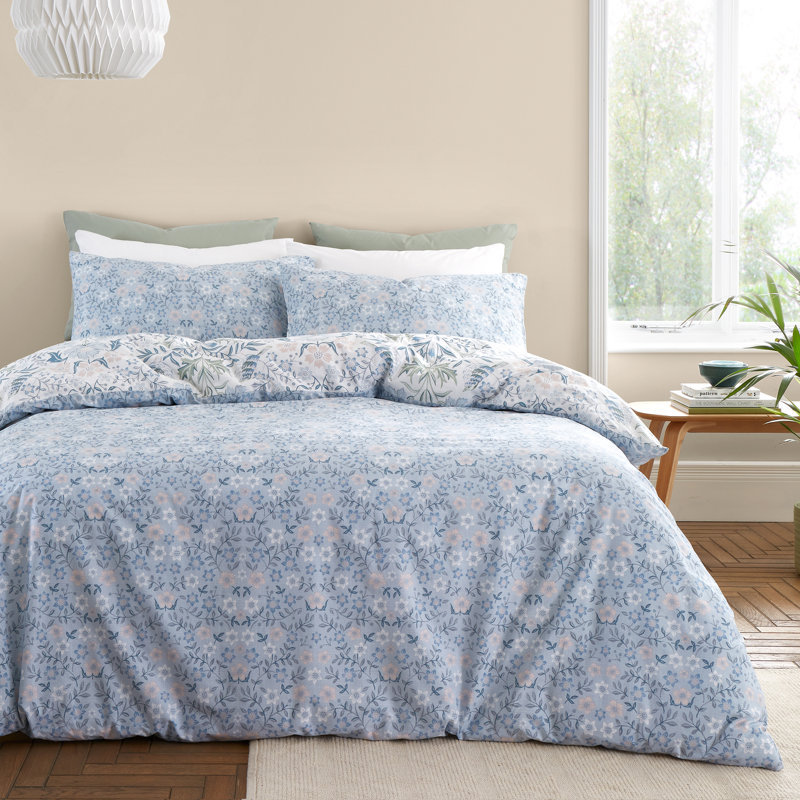 Hedgerow Hopper 200 Thread Count Cotton Duvet Cover Set, Super King - 2 Standard Pillowcases