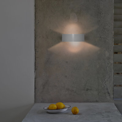 Abrianna Up & Downlight