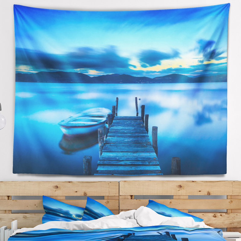 Paysage marin avec ciel bleu nuageux et tapisserie, H 50 po x l 60 po