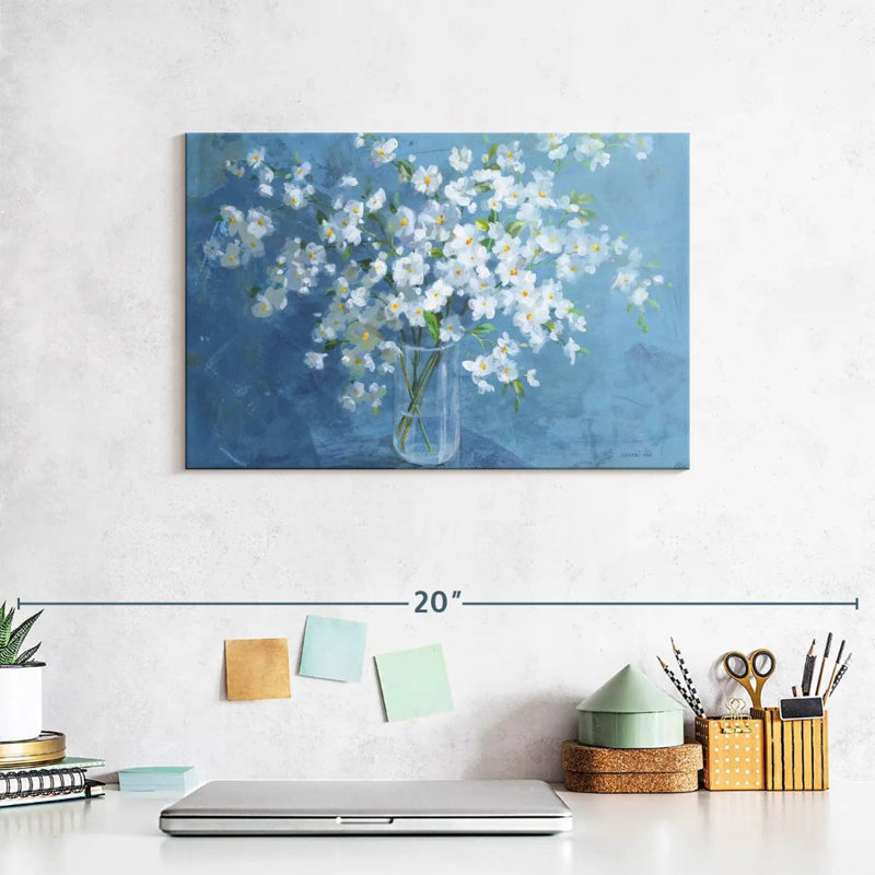 Bouquet blanc frais Harnek, H 8 po x l 12 po