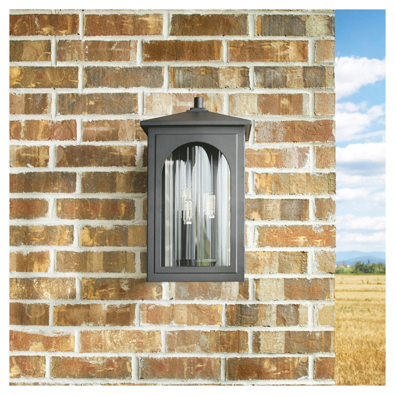 Madderom Aluminum Wall Light