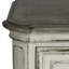 Ensemble de lit à panneau très grand Colchester, commode et miroir, ensemble de commode-105172172-103484597