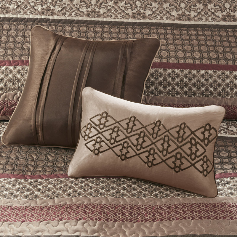 Princeton Reversible Jacquard Bedspread Set, King Bedspread + 2 King Shams + 2 Throw Pillows, Red/Beige/Brown
