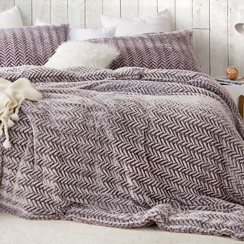 Peak Of Cozy Baffle Box Stitch Chevron / Zig Zag Comforter Set, Frosted Sierra, Twin XL Comforter + 1 Standard Sham
