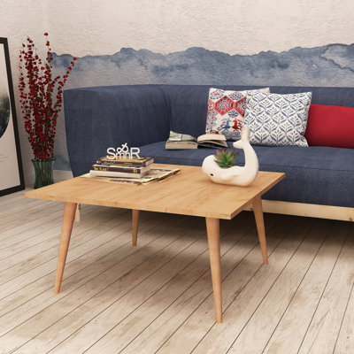 Table basse à 4 pieds