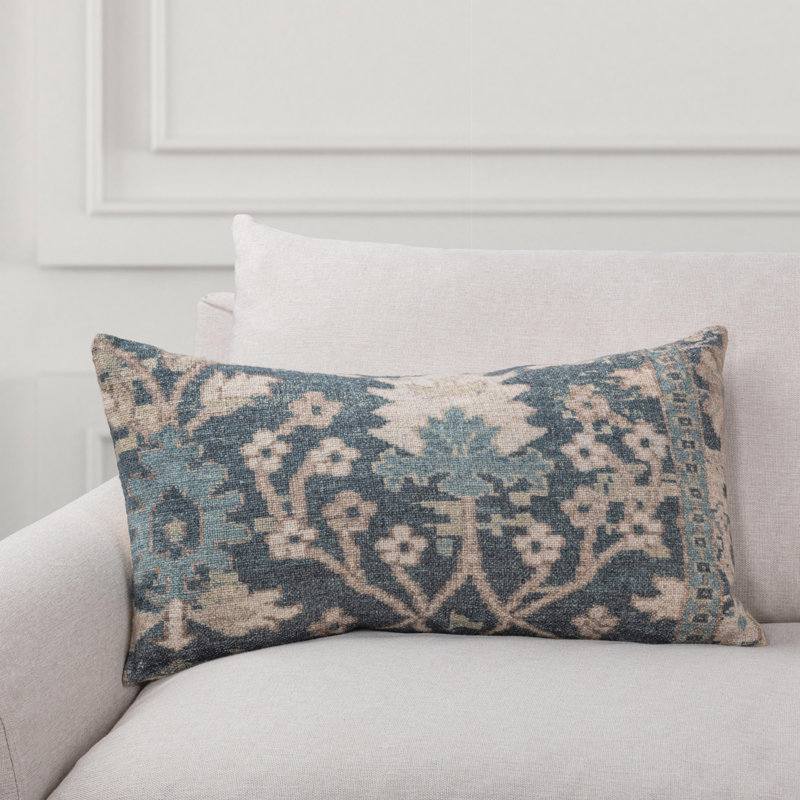 Coussin Chalet, Blue Floral, Rectangle 14"H x 26"W