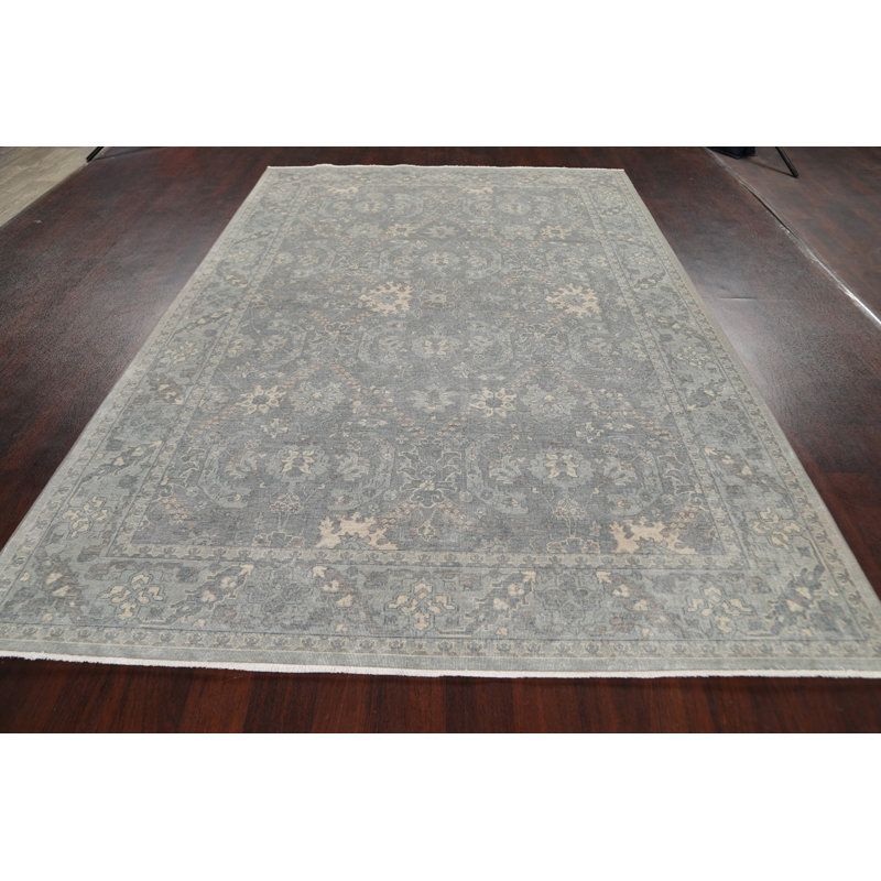 Tapis oriental en laine gris