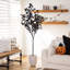 Arbre d'eucalyptus artificiel noir d'Halloween-368516816