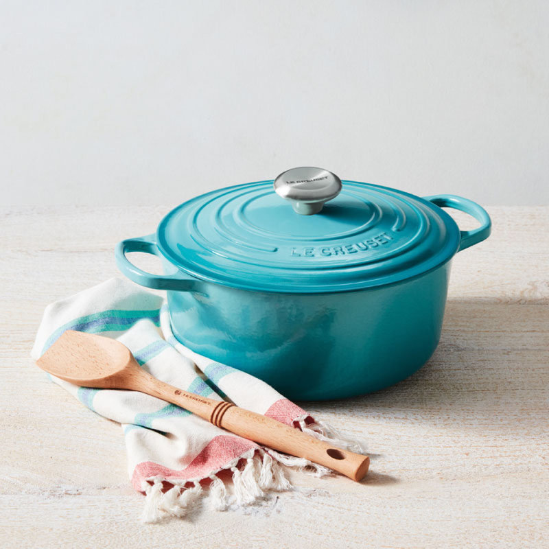 Le Creuset Signature Enameled Cast Iron Round Dutch Oven with Lid, 5.5 quarts, Caribbean