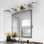 Miroir de salle de bain moderne et élégant-619430334