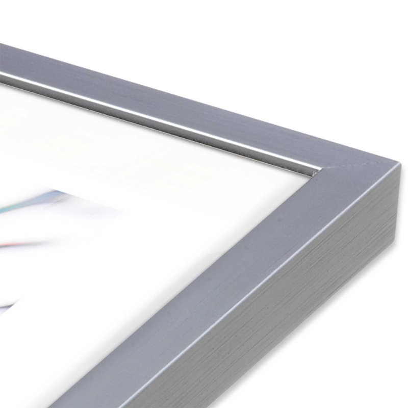 Danse de grès à imprimé clair, H 17 po x l 21 po, Framed Print with Mat, Argent argent