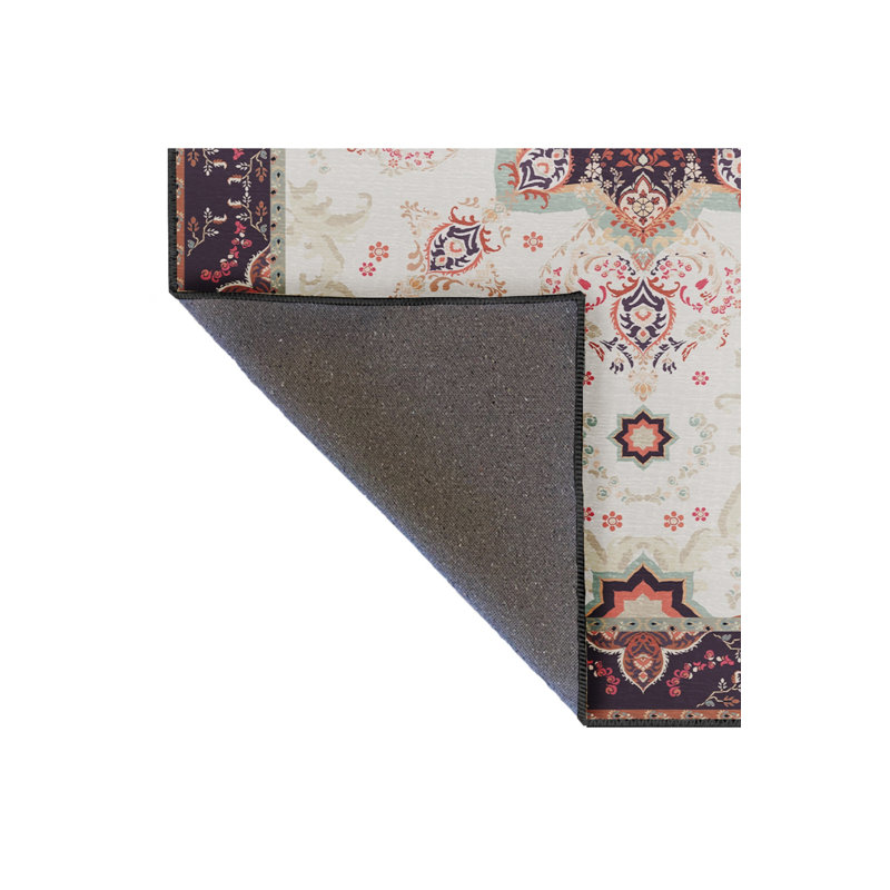 Tapis tissé crème Mosso, 4'11" x 7'7"