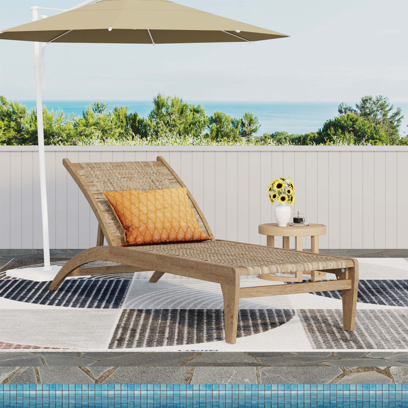 Luxueuse chaise longue Benfield pour une détente et un confort ultimes dans la cour, idéale pour les loisirs