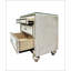 Table de chevet beige en velours
