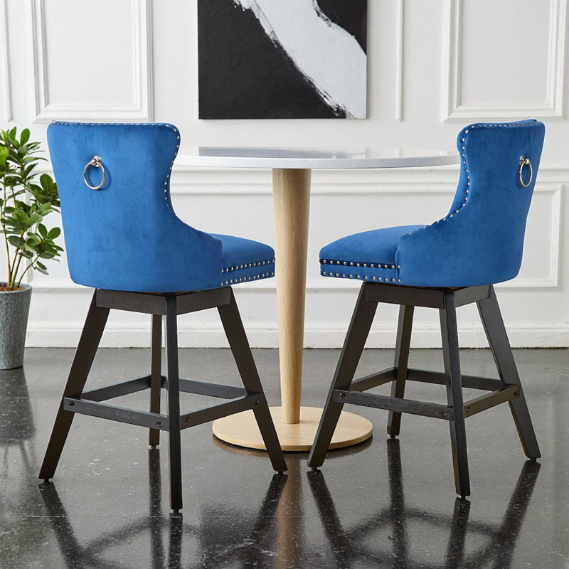 Tabourets de bar pivotants en velours capitonné, pieds en bois et garniture chromée, ensemble de 2, beige, Blue