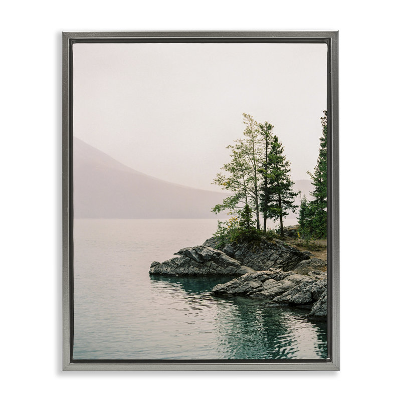 «Rocky Inlet Cove Floater» par Justine Milton, H 31 po x l 25 po, Cadre flottant gris lustré