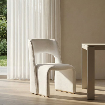 Chaises de salle à manger entièrement rembourrées en flanelle avec dossier droit et pieds décoratifs en métal - aucun assemblage requis