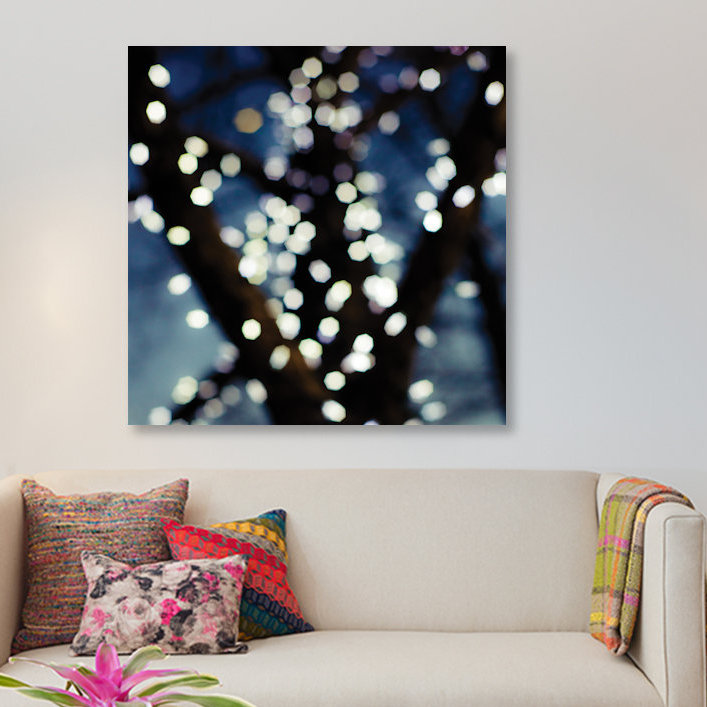 « bokeh blue i », impression sur toile, H 24 po x l 24 po x P 1 po, Papier avec cadre noir, Blanc