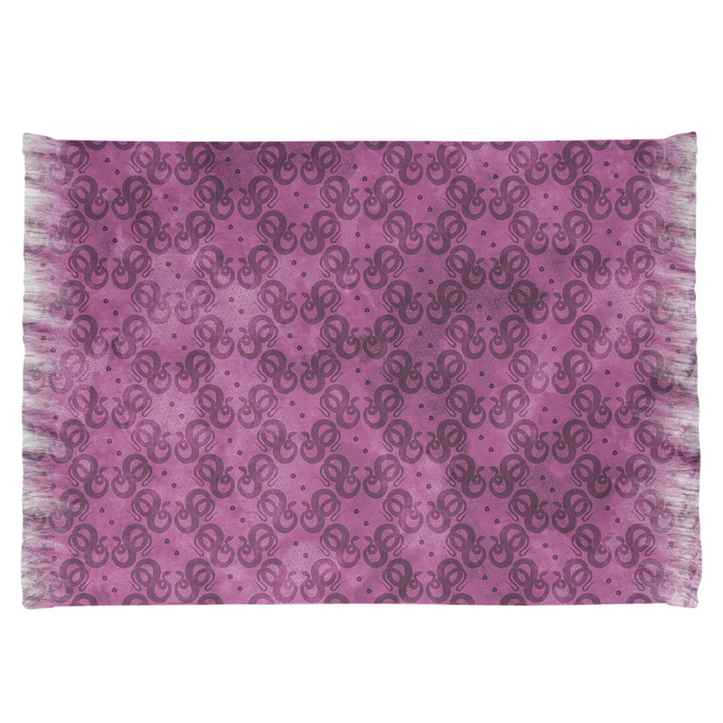 Tapis rose serpents Mcguigan, Oui