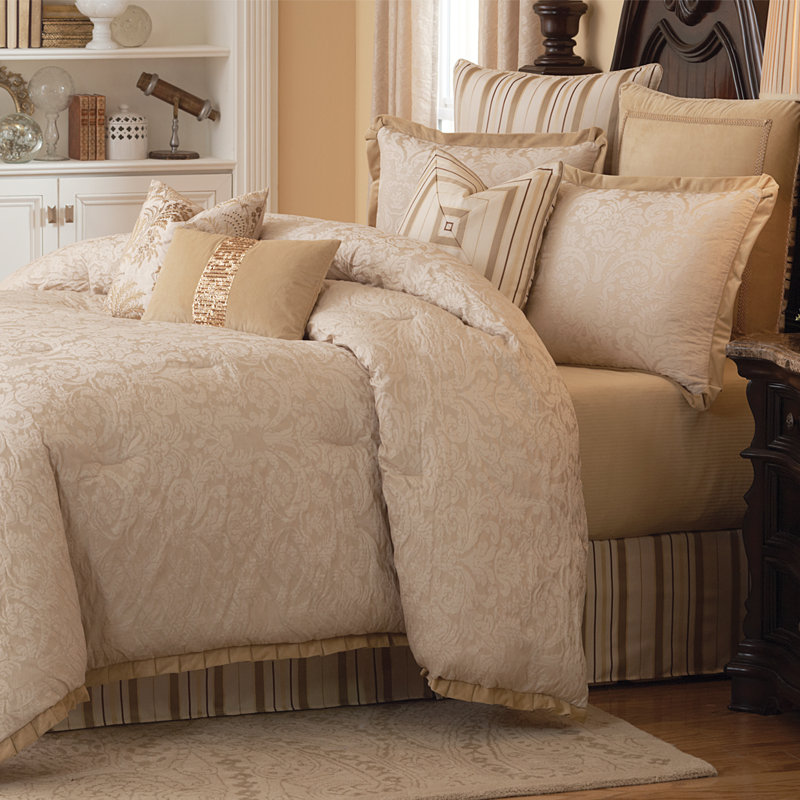 Carlton Comforter Set - Ivory, King Comforter + 5 Shams