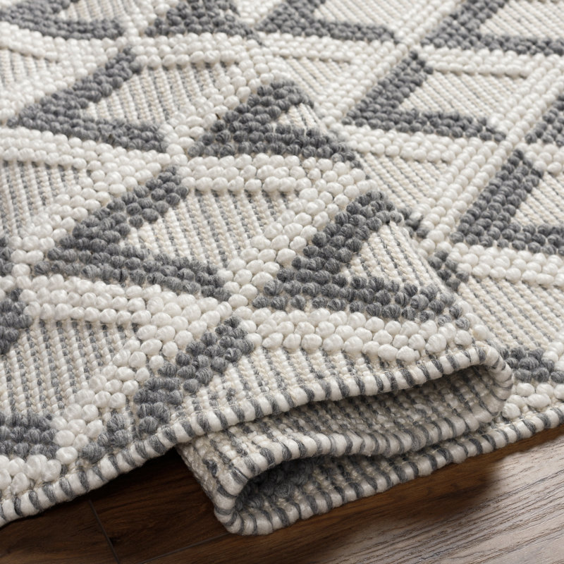 Geometric Area Rug in Beige, Runner 2'6" x 8'