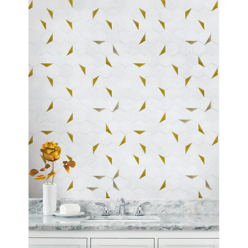Carreau de marbre hexagonal blanc royal avec accents dorés 12 po x 10 po avec mosaïque en métal (0,83 pi2 / pièce)