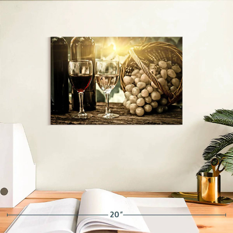 Yarlin Spring Vineyard Wine, H 8 po x l 12 po