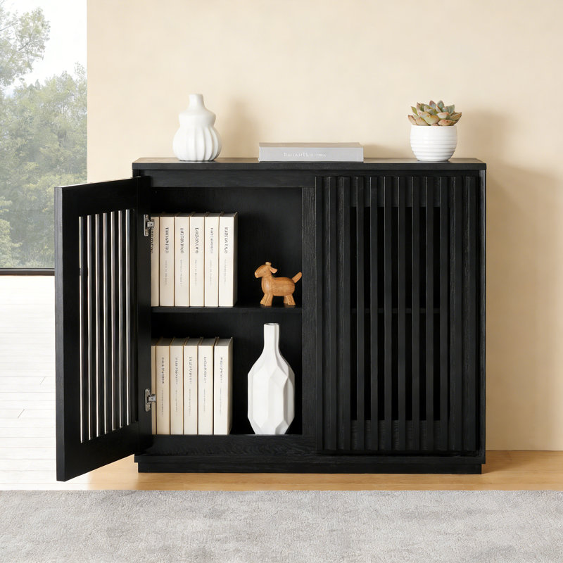 Buffet noir creux moderne cannelé Mid-Century avec 2 trous de sortie, armoire de rangement pour le salon et la salle à manger