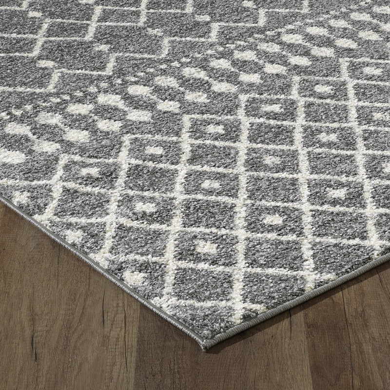 Braided Gray Geometric 5' x 7' Easy Care Synthetic Rug