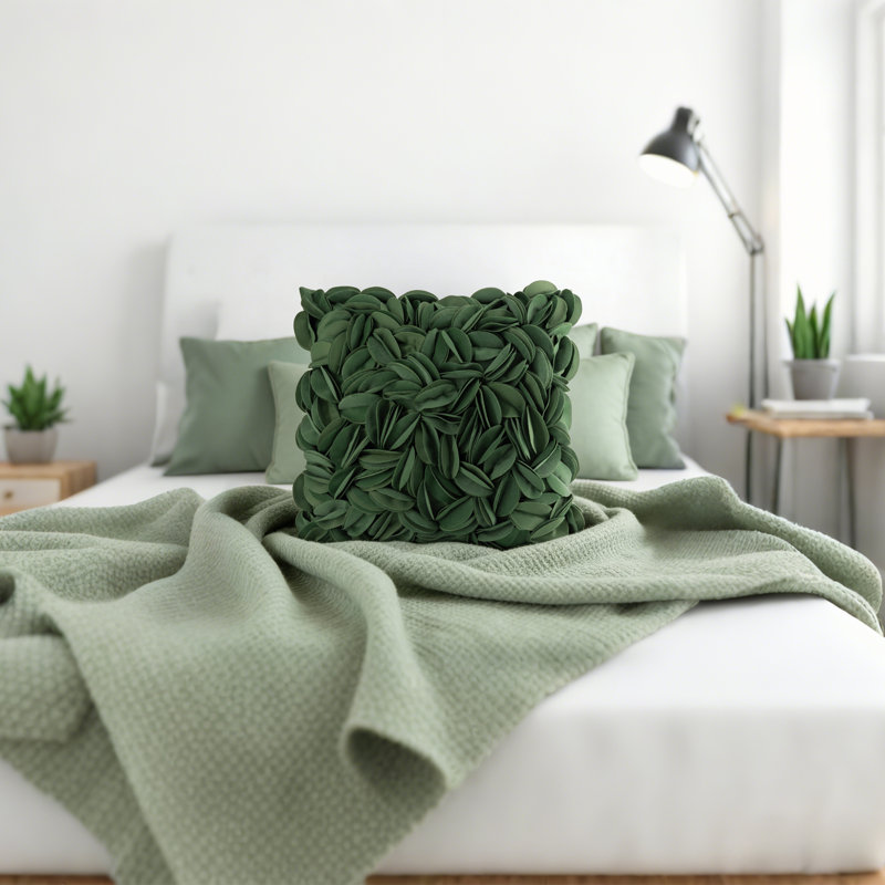 Housse de coussin brodée, H 18 po x l 18 po, Vert foncé - velours