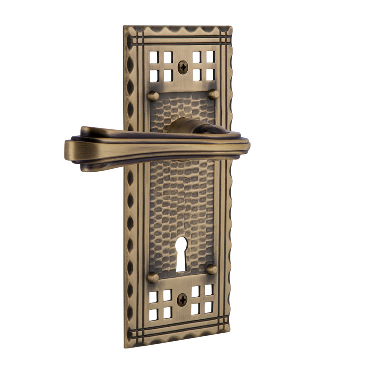 Craftsman Plate Single Dummy with Decorative Keyhole and Fleur Lever
