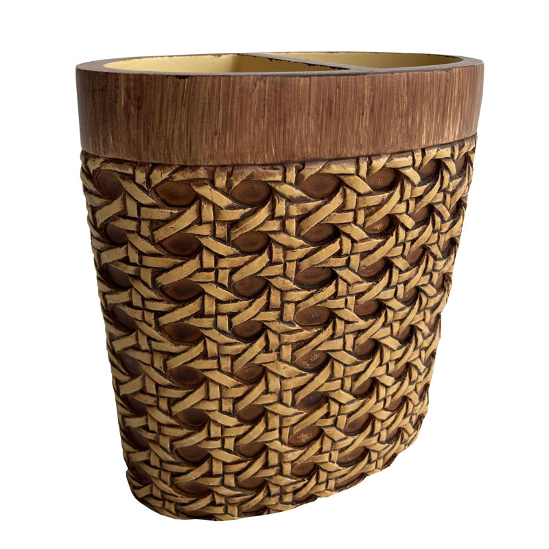 Ivaan Toothbrush Holder