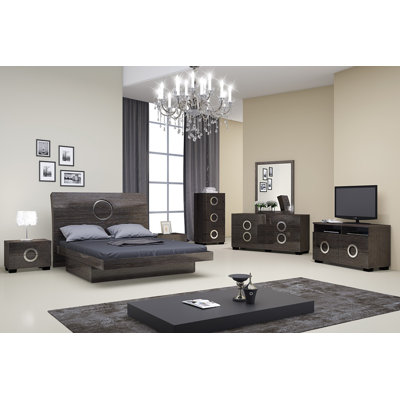 Aurik Piece Bedroom Set