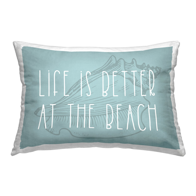 Coussin décoratif "Better at Beach Seashell" par Lil 'Rue