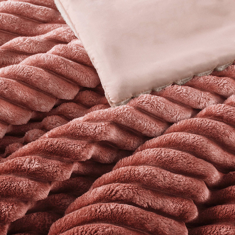 Ensemble d'édredon moelleux et pelucheux Avril, Édredon double + 2 taies décoratives standards, Terre d'ombre rosé