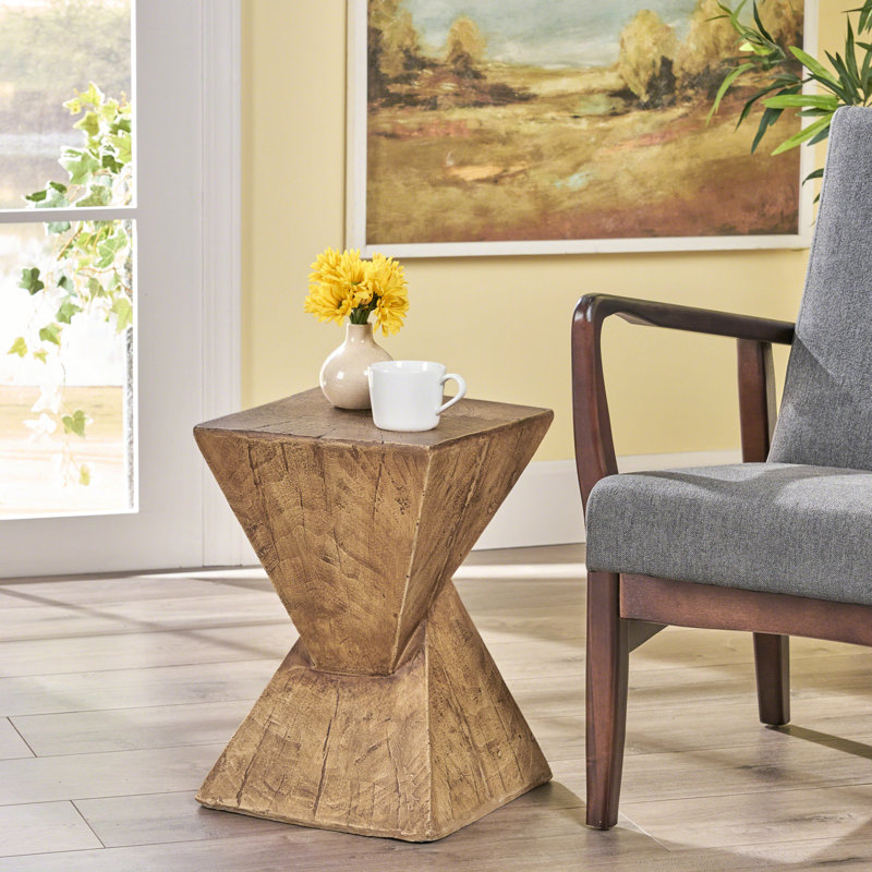 TESS SIDE TABLE