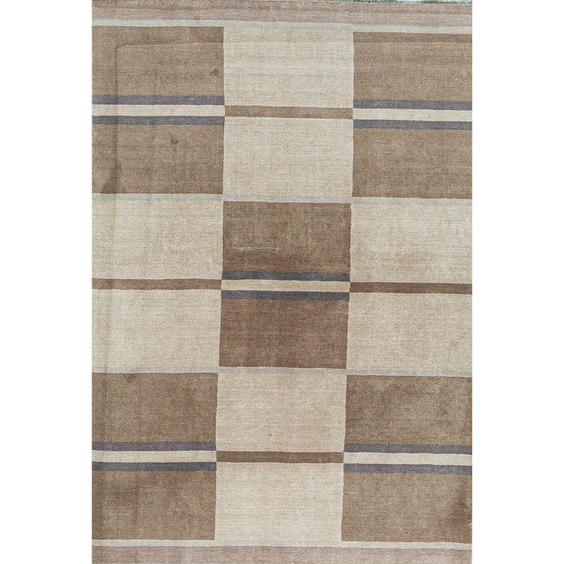 Hand-Knotted High-Quality Brown Area Rug