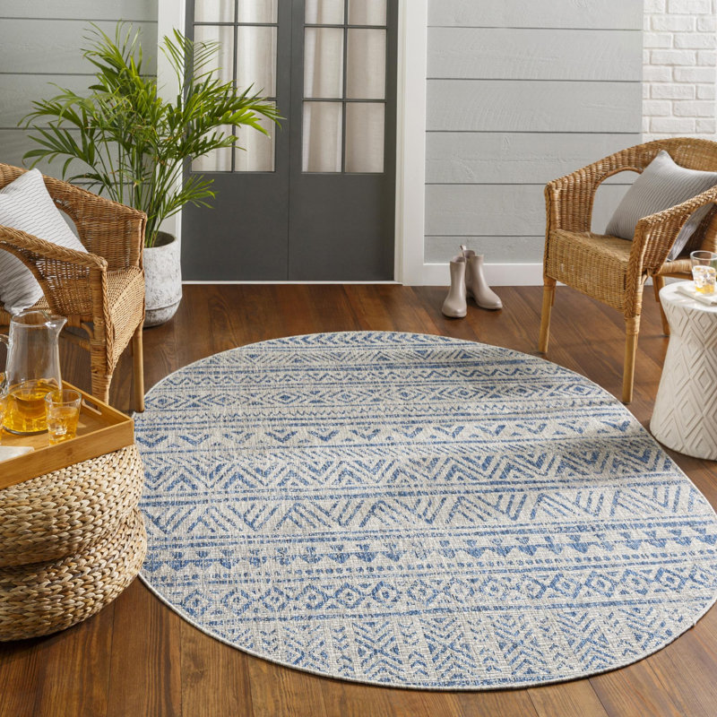 Tapis intérieur / extérieur bleu foncé / gris à chevrons Tomas, Ovale 6 pi 7 po x 9 pi