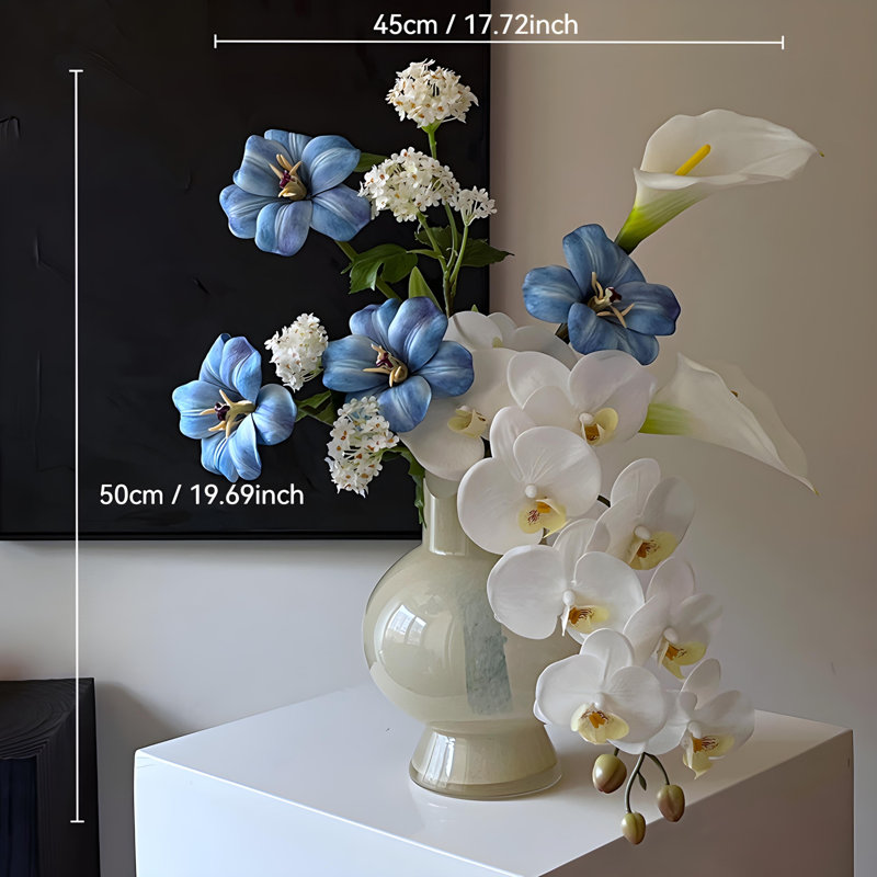 Ornements de fleurs simulées