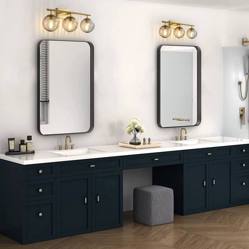 Éclairage de meuble-lavabo à intensité variable avec abat-jour transparent, Trois lumières