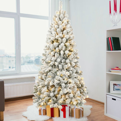 Arbre de Noël pré-éclairé en flocage avec 1 064 embouts en fil mémoire - sans effort, parfaitement façonné et éclairé avec 400 lumières incandescentes chaleureuses qui apporteront une élégance durable à vos vacances