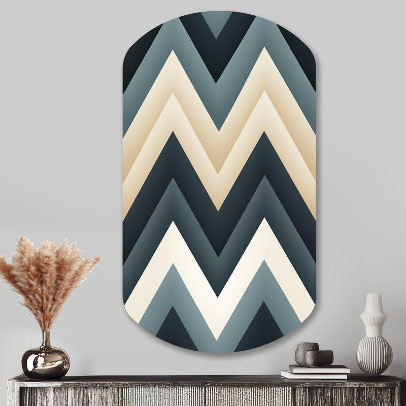 Cantin gris géométrique neutre à motif de chevrons III - Chevron, art mural irrégulier en métal, H 43 po x l 23 po