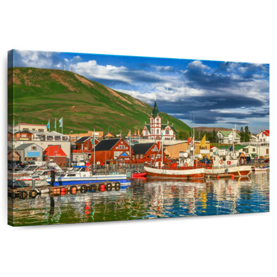 Port Gillard Husavik