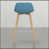 Blue Seat/Brown Frame est en rupture de stock