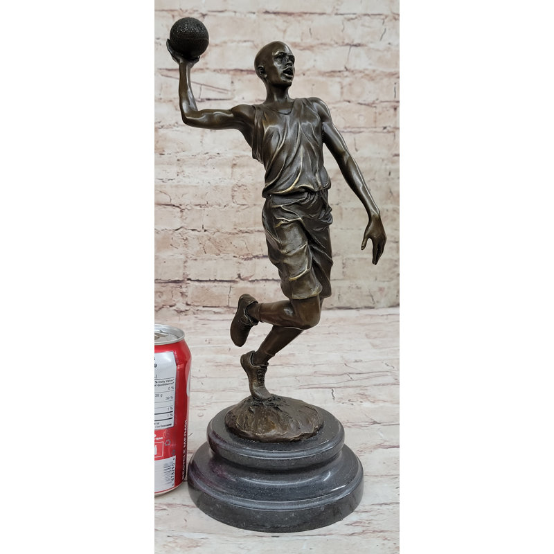 Figurine en hommage à Michael Jordan par Miguel Lopez (Milo)
