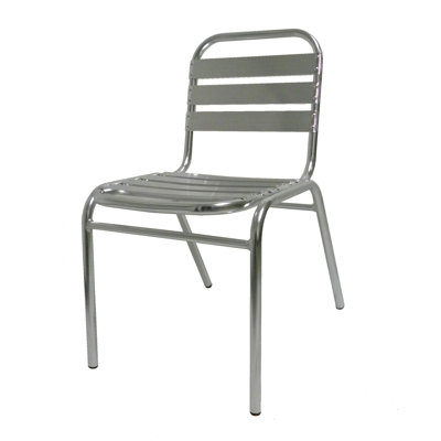 Chaise de patio empilable Farnum