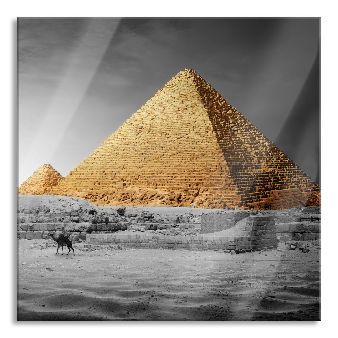 Ungerahmtes Foto auf Glas "Pyramids in Egypt at Sunset"